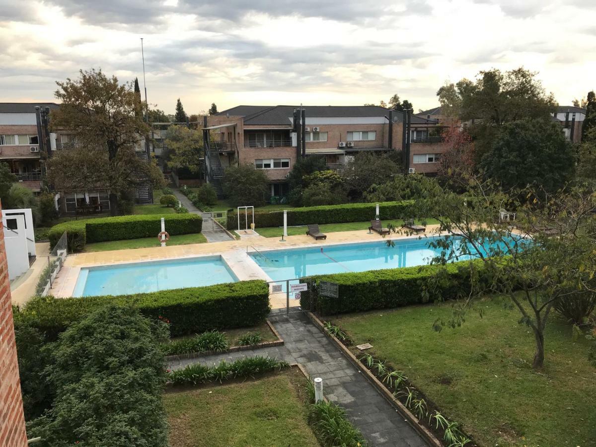 Apartamento En Country Pilar Piscina Parrilla Propia Hasta 4 Personas 外观 照片